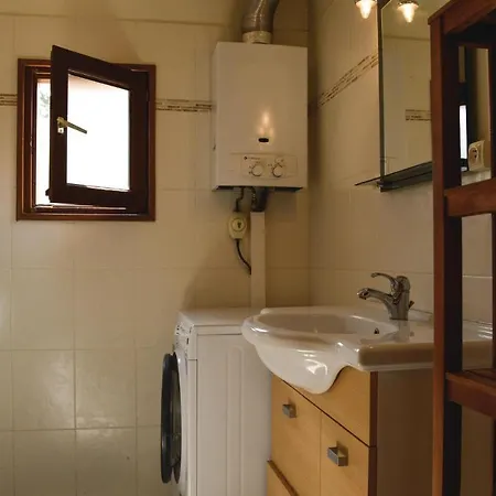 Three-bedroom In Calcatoggio (Corsica)