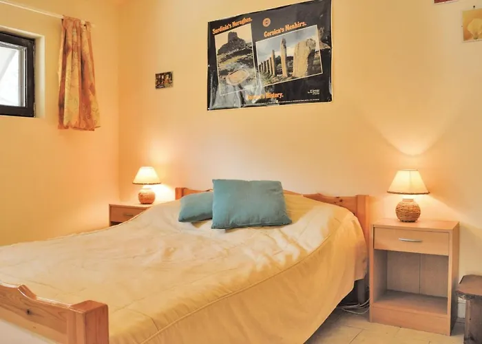 Three-bedroom In Hébergement de vacances *